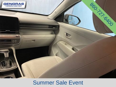 Used 2025 Hyundai Kona SEL AWD/4WD image 28