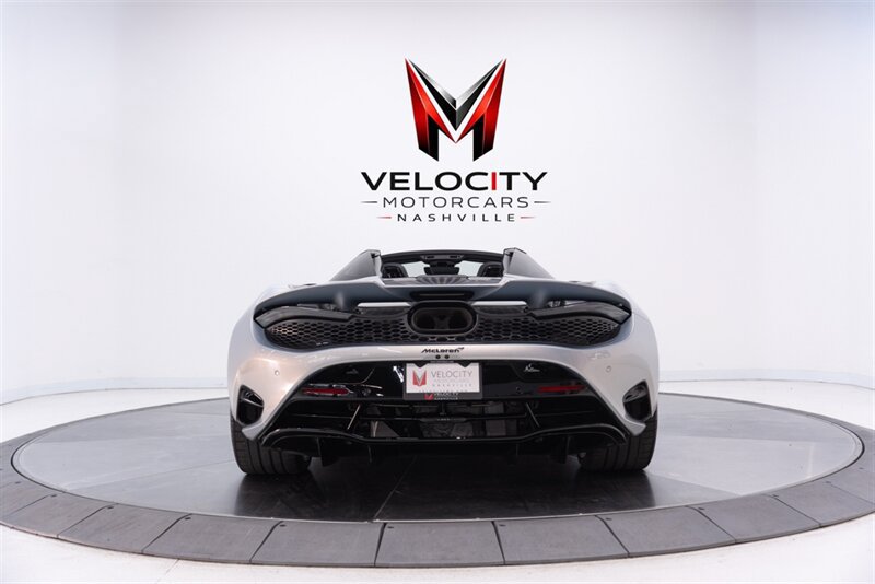 Used 2024 McLaren 750S Spider RWD image 19