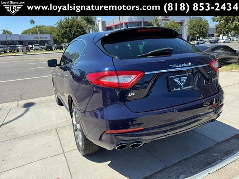 Used 2019 Maserati Levante image 5