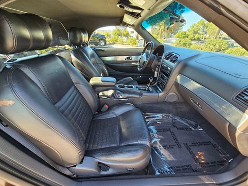 Used 2002 Ford Thunderbird image 27