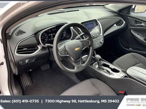 Used 2024 Chevrolet Malibu LT image 12
