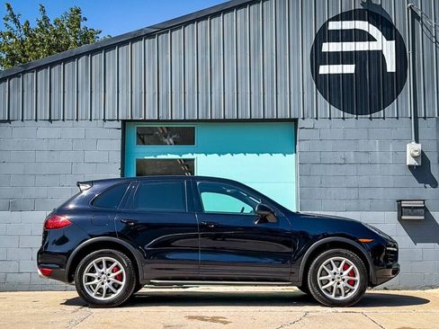 Used 2014 Porsche Cayenne AWD/4WD image 10