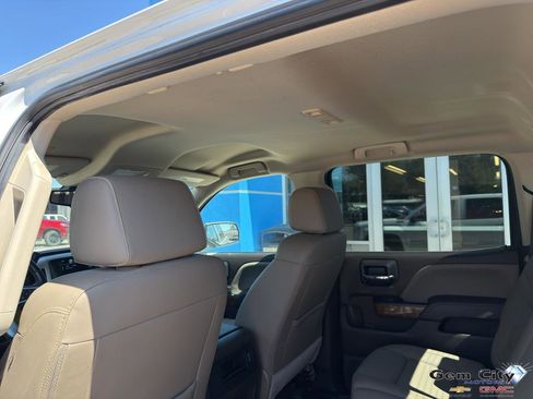 Used 2018 GMC Sierra 1500 SLT image 11