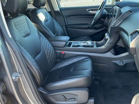 Used 2024 Ford Edge Titanium image 20