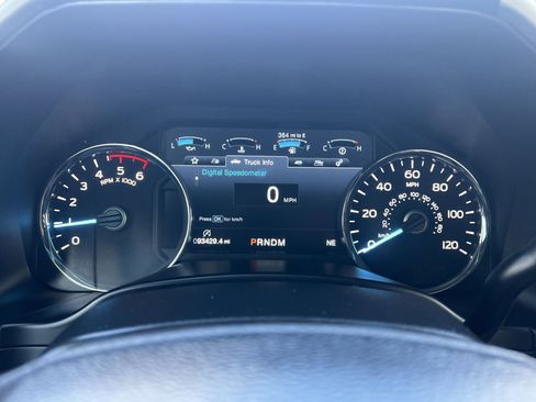 Used 2019 Ford F150 Lariat w/ Trailer Tow Package image 17