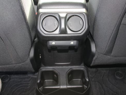Used 2020 Jeep Gladiator Sport AWD/4WD image 9