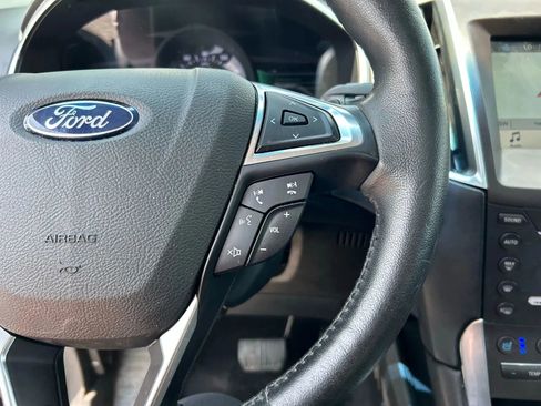 Used 2017 Ford Edge Titanium w/ Equipment Group 301A AWD/4WD image 13