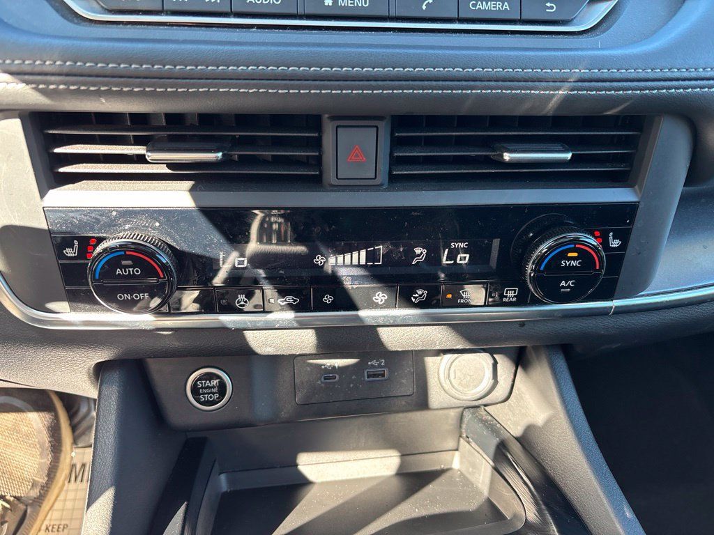 Certified 2023 Nissan Rogue SV w/ SV Premium B Package AWD/4WD image 28