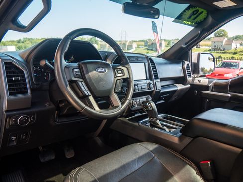 Used 2019 Ford F150 XLT w/ Equipment Group 302A Luxury AWD/4WD image 13