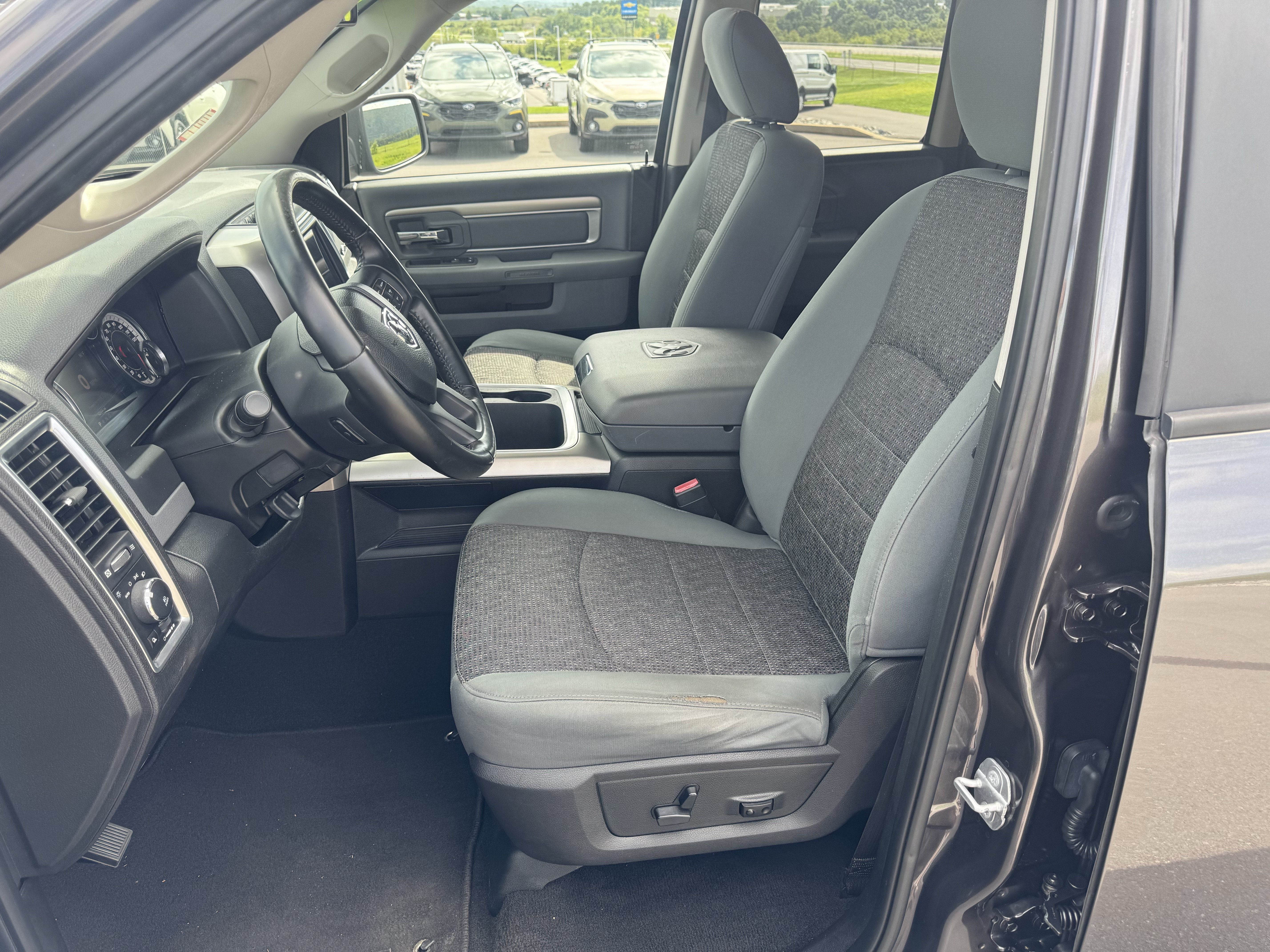Used 2018 RAM 1500 Big Horn AWD/4WD image 12