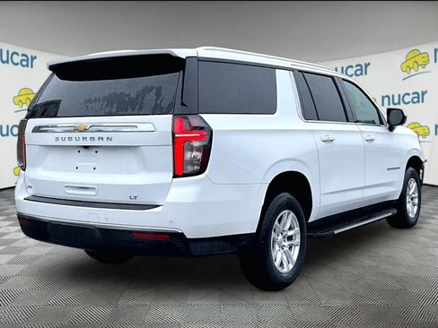 Used 2024 Chevrolet Suburban LT image 6