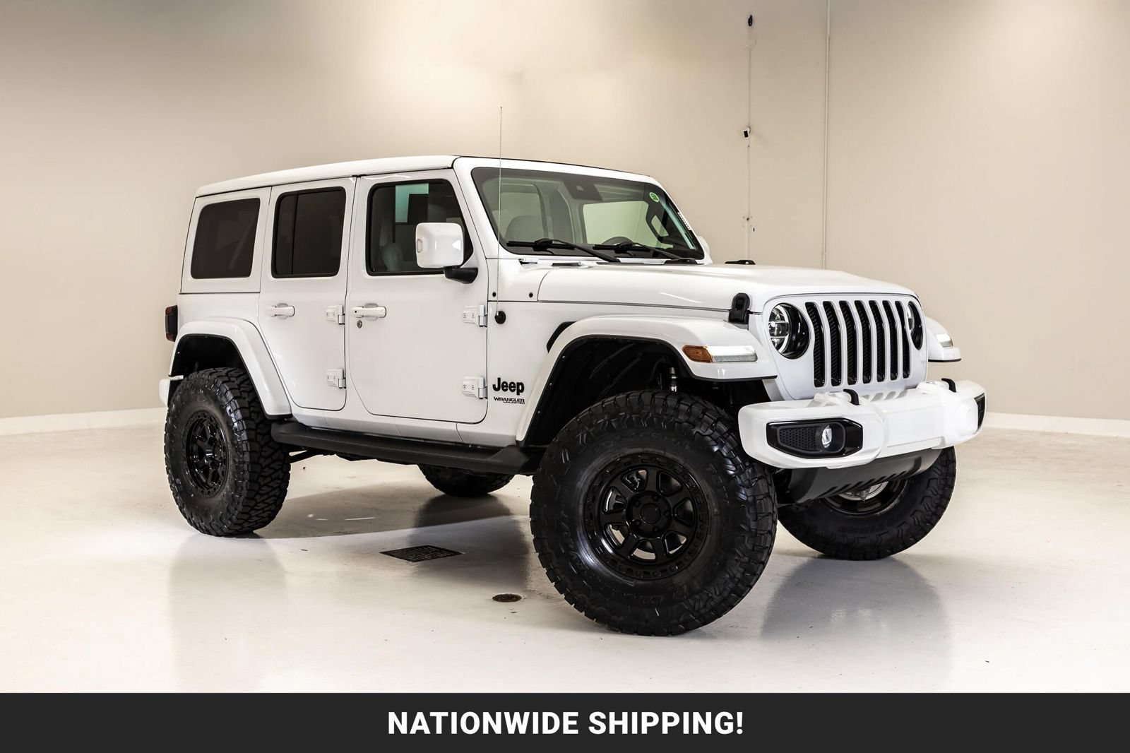 Used 2022 Jeep Wrangler Unlimited Sahara AWD/4WD image 1