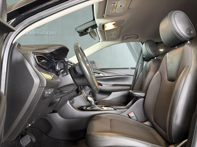 Used 2020 Buick Encore GX Select w/ Sport Touring Package FWD image 7