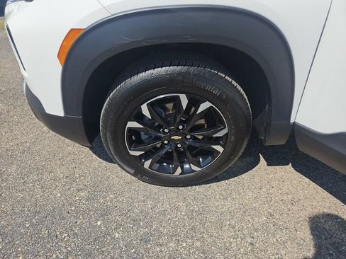 Used 2023 Chevrolet TrailBlazer LT AWD/4WD image 26