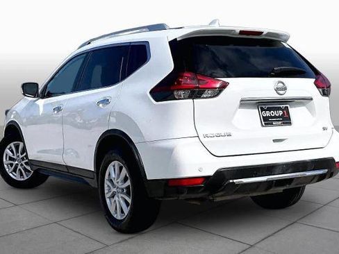 Certified 2019 Nissan Rogue SV FWD image 12
