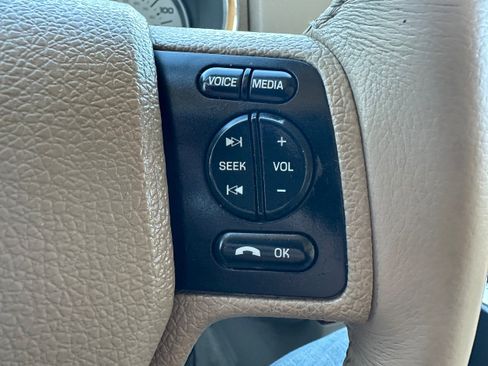 Used 2010 Ford Explorer Eddie Bauer image 20