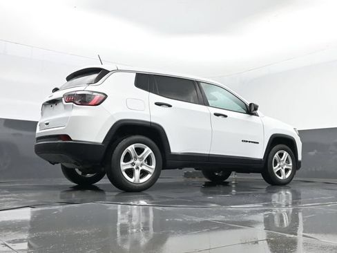 Used 2023 Jeep Compass Sport AWD/4WD image 23