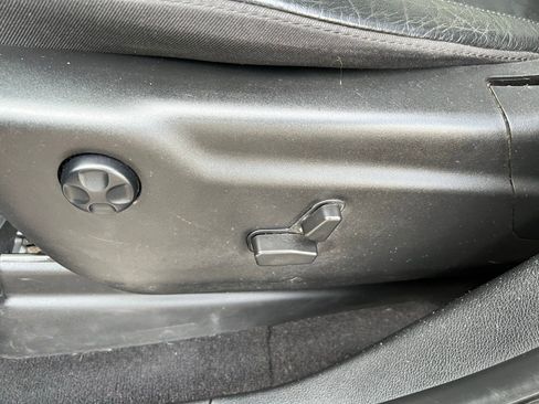 Used 2021 Jeep Grand Cherokee Limited w/ Trailer Tow Group IV image 12