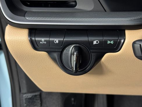 Used 2024 Porsche 911 Carrera image 17