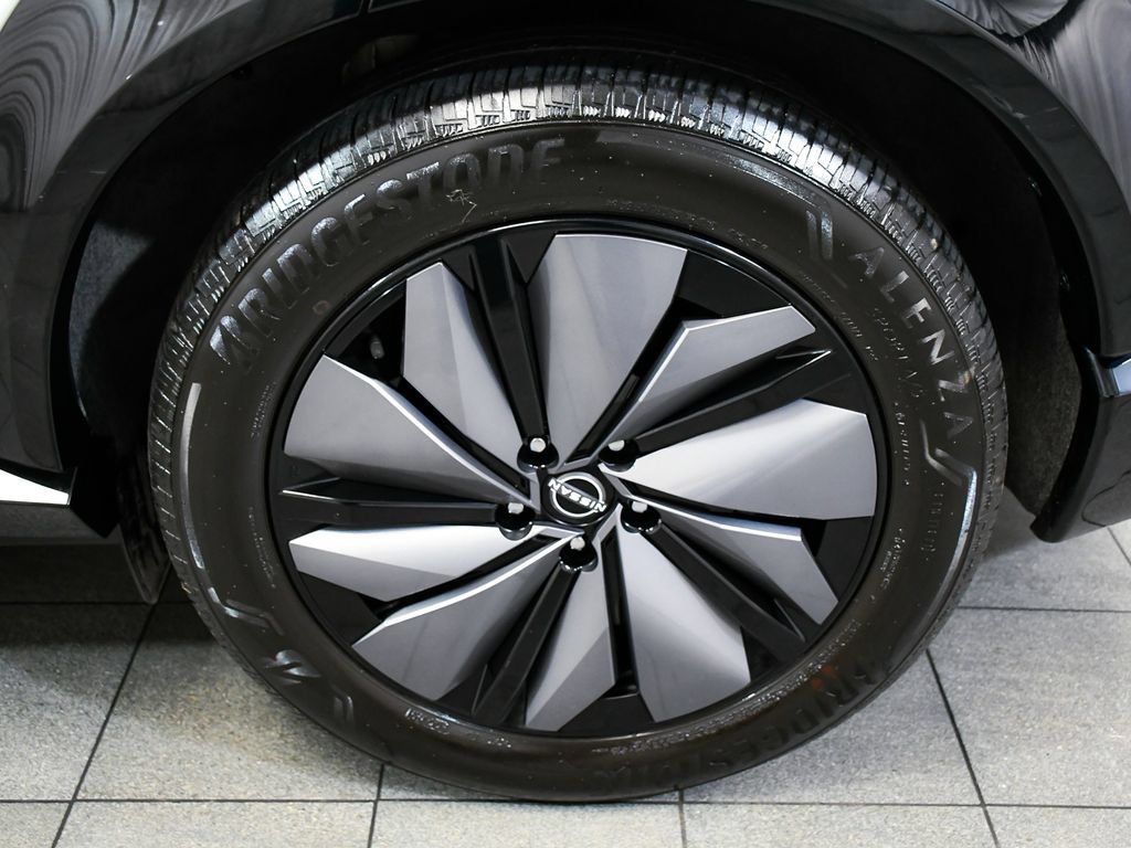 Used 2024 Nissan Ariya AWD image 8