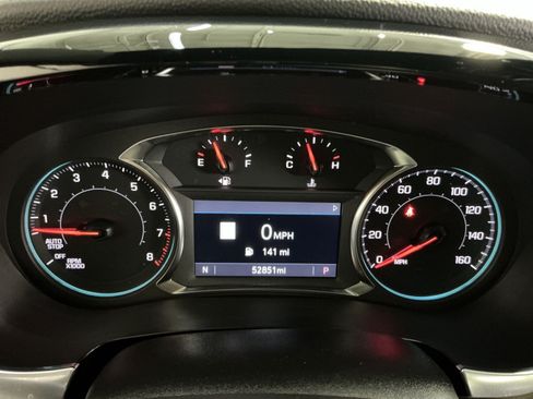 Used 2023 Chevrolet Traverse LT w/ LT Premium Package AWD/4WD image 18