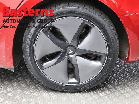 Used 2018 Tesla Model 3 Long Range AWD/4WD image 8