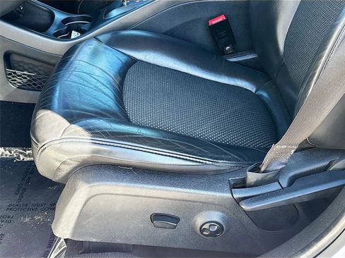 Used 2020 Dodge Journey Crossroad image 19