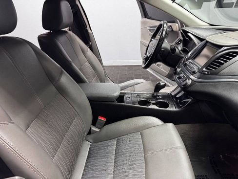 Used 2019 Chevrolet Impala LT image 55