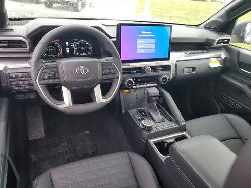 New 2026 Toyota Tacoma TRD Off-Road AWD/4WD image 9