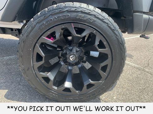 Used 2016 Jeep Wrangler Unlimited Rubicon AWD/4WD image 10