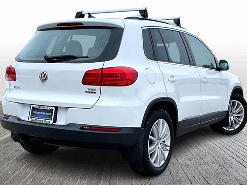 Used 2016 Volkswagen Tiguan SE image 9