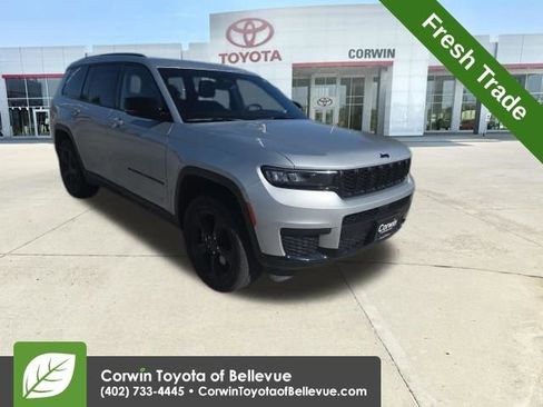 Used 2024 Jeep Grand Cherokee L Altitude AWD/4WD image 1