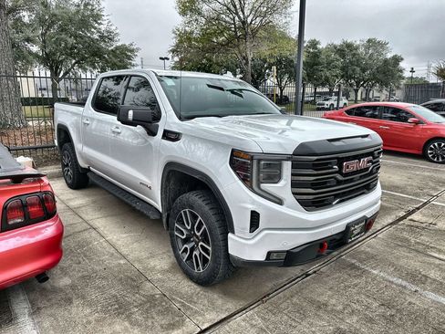 Used 2026 GMC Sierra 1500 AT4 w/ AT4 Premium Package AWD/4WD image 11