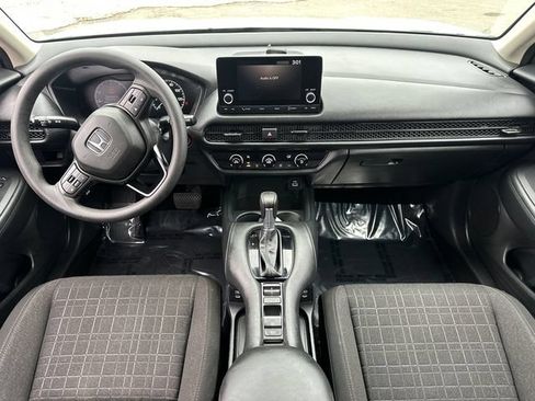 Used 2025 Honda HR-V LX image 18