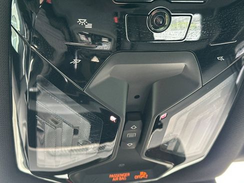 Used 2025 BMW X3 xDrive30i w/ Premium Package image 23