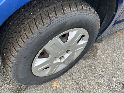 Used 2011 Dodge Grand Caravan Express image 16