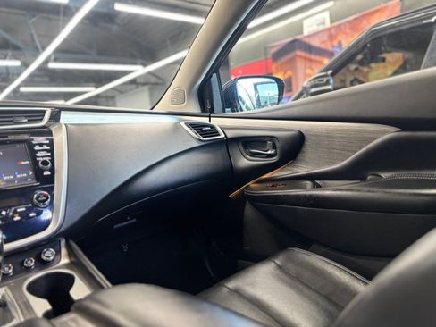 Used 2015 Nissan Murano Platinum w/ Platinum Technology Package AWD/4WD image 24
