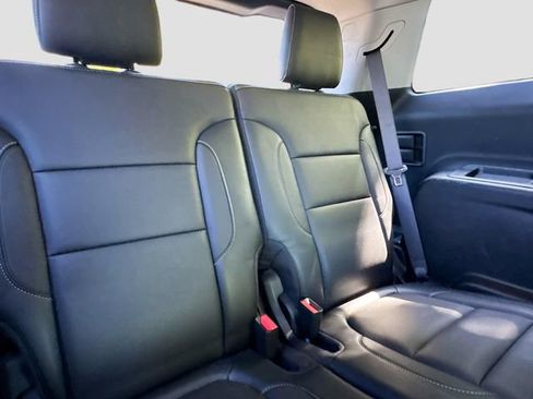 Used 2018 GMC Acadia SLT AWD/4WD image 12