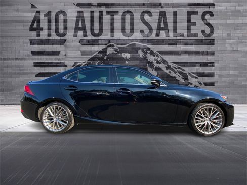 Used 2016 Lexus IS 300 AWD image 2