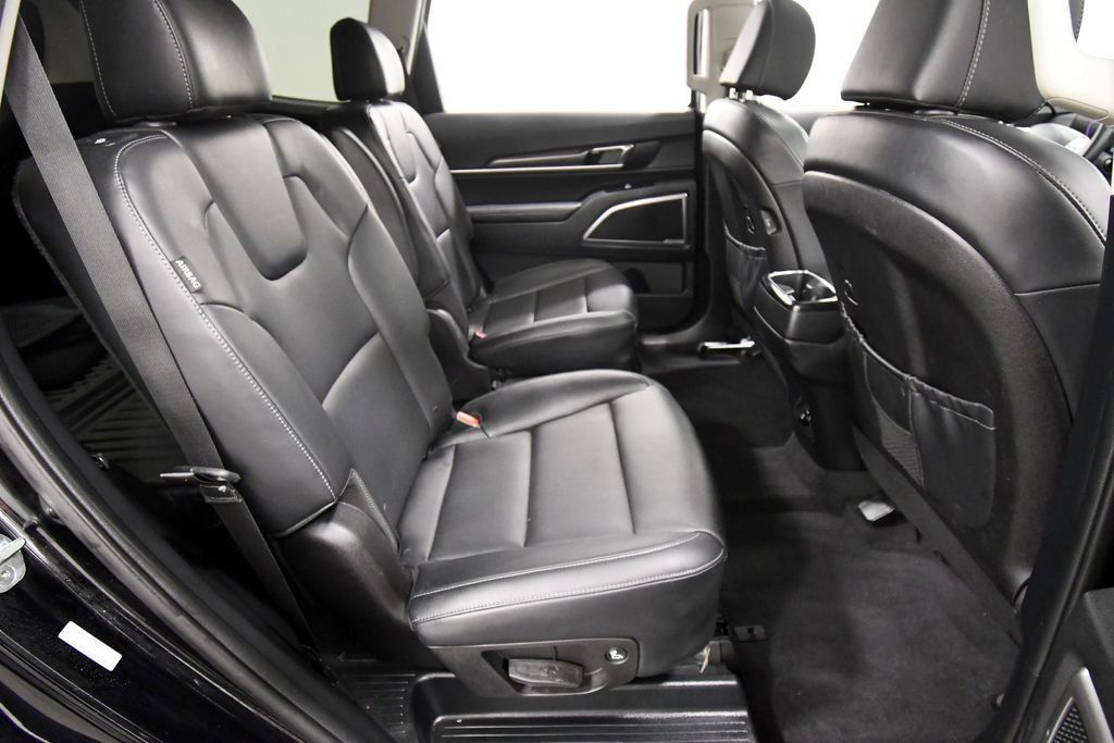 Certified 2024 Kia Telluride S w/ S Sunroof Package AWD/4WD image 18