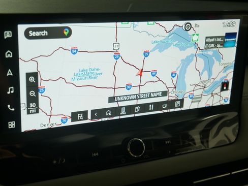 New 2025 Mitsubishi Outlander SE image 8