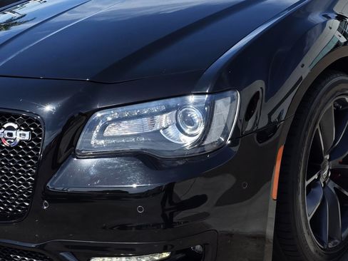 Used 2023 Chrysler 300 C RWD image 8