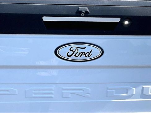 Used 2021 Ford F250 Lariat w/ Lariat Ultimate Package AWD/4WD image 27