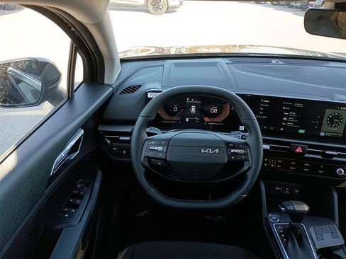New 2026 Kia Sportage LX image 20