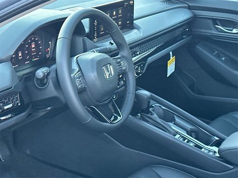 New 2025 Honda Accord EX-L image 12