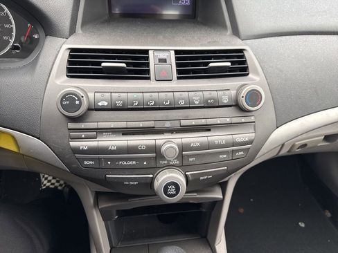 Used 2011 Honda Accord LX image 21