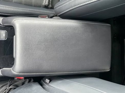 Used 2025 Mitsubishi Outlander SE AWD/4WD image 19