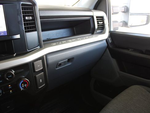 Used 2024 Ford F250 XL w/ FX4 Off-Road Package AWD/4WD image 35