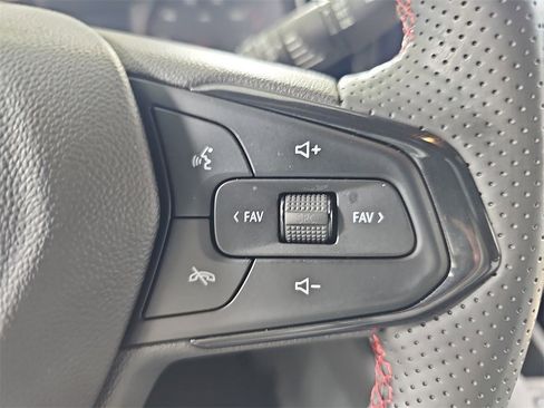 Certified 2024 Chevrolet Trax RS w/ Driver Confidence Package image 28