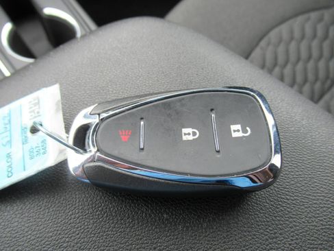 Used 2020 Chevrolet Equinox LT FWD image 26